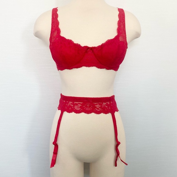 90s Victoria’s Secret Red Stretch Floral Lace Bra Garter Belt 2 PC Set 34B - Picture 8 of 8